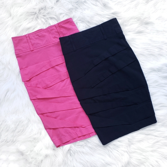 3/20$ - SEDUCTIONS - Women's 2 Pencils Skirts - XS